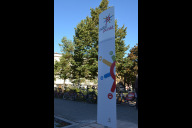 Bild  
Stele Mobilpunkt: Im Zuge der vierten Ausbaustufe entstehen 26 neue Mobilpunkte in Nürnberg. Wenn es platzmäßig möglich ist, erhalten diese die einheitliche Stele. 