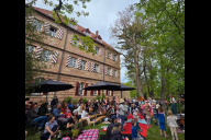 Bild Das bewährte Mitmachkonzert auf dem Außengelände der Insel rund um das Zeltnerschloss ist ein Programmpunkt beim Insel-Festival. 