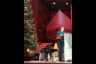 Bild Elisabeth Ries, Referentin für Jugend, Familie und Soziales der Stadt Nürnberg, begrüßte am Donnerstag, 21. Dezember 2023, die Besucherinnen und Besucher der Weihnachtsgala des Seniorenamts in der Meistersingerhalle.