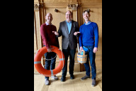 Bild Bürgermeister und Erster Werkleiter von NürnbergBad, Christian Vogel, (Mitte) mit dem neuen Team der Zweiten Werkleitung, dem Technischen Werkleiter Helmut Blaß (links) und dem neuen Kaufmännischen Werkleiter Matthias Bach.