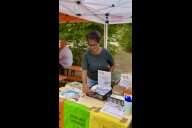 Bild Nicole Hummel, Leitung Stab Familie/ Geschäftsführung Bündnis für Familie, am Stand des Bündnisses für Familie. 