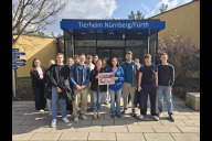 Bild Berufliche Schule 4: Starkes Engagement für den guten Zweck: Spendenübergabe der Klasse 10A der Ausbildungsberufe  Industriekauffrau/Industriekaufmann an das Tierheim.