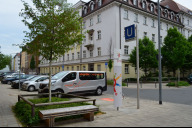 Bild Am Mobilpunkt „Kaulbachplatz/Schweppermannstraße“ stehen drei Carsharing-Fahrzeuge zur Verfügung. Er liegt direkt an der U-Bahn-Haltestelle „Kaulbachplatz“.