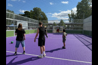 Bild Der Servicebetrieb Öffentlicher Raum Nürnberg (Sör) hat den neuen Soccer-Court an der Fürther Straße fertiggestellt. Am Donnerstag, 9. Juli 2026, wurde das Areal mit einem Elfmeterschießen der beteiligten Jugendlichen offiziell in Betrieb genommen..
