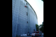 Bild Am Freitag, 2. Mai 2025, hat die Berufsfeuerwehr Nürnberg, Feuerwache 2, Höhenrettung, an der Kongresshalle eine Höhenrettungsübung durchgeführt.