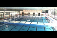 Bild Die große Halle im Langwasserbad mit ihren zehn 50-Meter-Bahnen