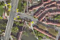 Bild Die Durchfahrt vom  Maxplatz zur Hallerwiese ist ab Montag, 20. Oktober 2025, bis April 2026 vollständig gesperrt. Fußgängerinnen und Fußgänger sowie auch Radfahrende können zudem folgende Umleitung benutzen: Der Übergang südlich der Straßenbahnhaltestelle Hallertor ermöglicht eine oberirdische Querung des Neutorgrabens und führt nach rund 25 Metern in Richtung Neutor auf einen Weg, der zur Hallerwiese führt. Die Umleitung gilt in beide Fahrtrichtungen.