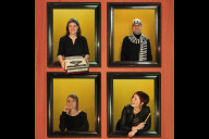 Bild Veranstaltung „Von Mondmeeren und Diamantenregen – eine lyrisch-musikalische Reise durch das Universum“ mit Magdalena Kratzer, Claus Gebert, Eveline Meysel und Caroline Hausen (v.l.o.n.r.u.).