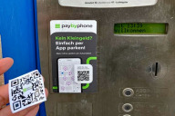 Bild Hier beispielhaft zu sehen: Gefälschte QR-Codes werden in der Regel aufgeklebt und leiten auf betrügerische Webseiten.