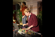 Bild Tür Auf AEG – ein Haus, ein Tag, unzählige Möglichkeiten
Am Sonntag, 28. September 2025, wird die Kulturwerkstatt Auf AEG zum Erlebnisraum für alle Generationen. Lucas Fassnacht und Paul Bießmann geben Technomusik eine Stimme. 