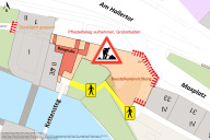 Bild Die Baustelle am Hallertor ist komplex und eng. Ein sicherer Durchgang für Fußgängerinnen, Fußgänger und Radfahrende kann während der Arbeiten leider nicht gewährleistet werden.