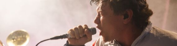 Die Band Zweiraumsilke auf dem Bardentreffen 2025