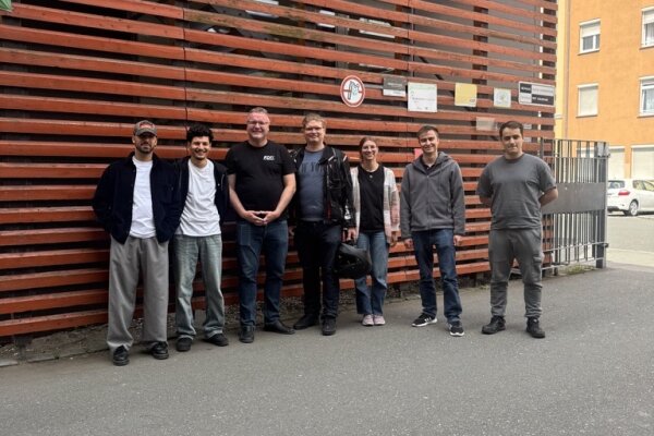 Team der Rudolf-Diesel-Fachschule nach dem Roboterworkshop