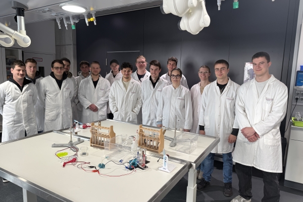 Gruppenbild der Klasse MTV1 im Zukunftsmuseum