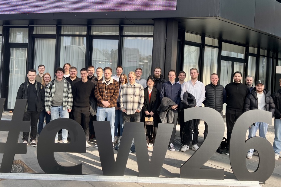 Besuch der Klasse MBS3 auf der embedded world 2026, Bild © Hartwig / RDF Nürnberg