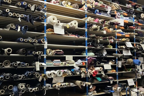 Stofflager in der Berufsfachschule B5 Modeschule