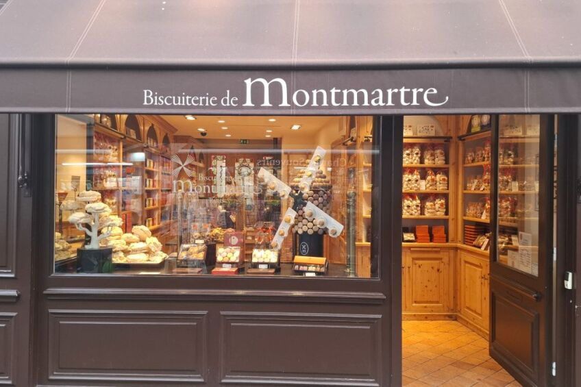 Außenansicht einer Patisserie in Paris, Bild © A. Lorenz / Sigena-Gymnasium