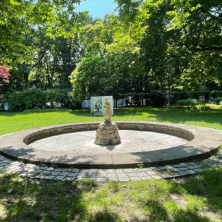 ( Bild: André Winkel / SÖR / Stadt Nürnberg ) Pergola im Stadtpark