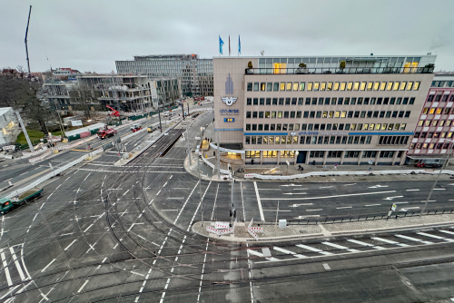 Blick auf den Rathenauplatz nach Kreuzungsumbau im Dezember 2025