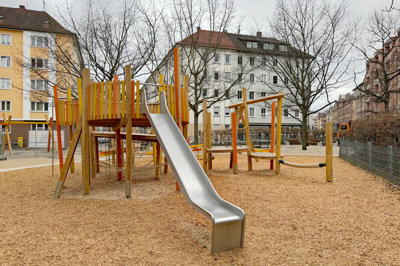 Fentitzerplatz: Kletterlandschaft, Bild © André Winkel / Stadt Nürnberg