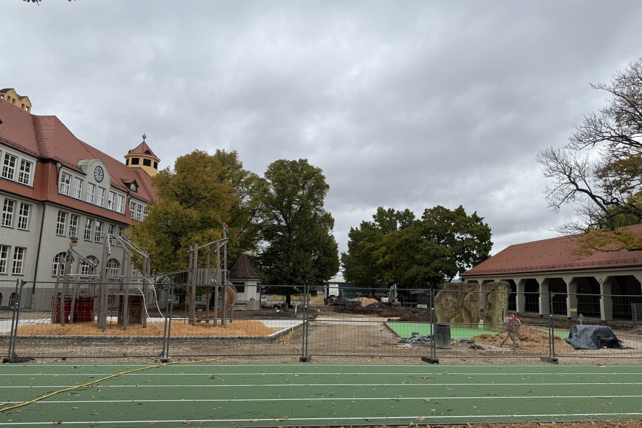 Schulhof Ambergerstraße Baustelle
