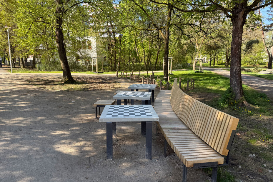 Sör hat den Zentralen Platz in der Grünanlage Ferdinand-Drexler-Weg fertiggestellt, Bild © Kathrin Lehnerer / Stadt Nürnberg