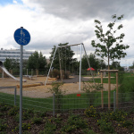 Grünanlage mit Spielplatz am Nordostbahnhof