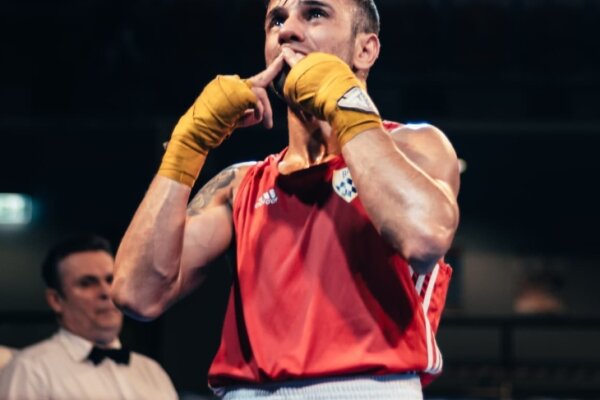 Omid Ahmadisafa ist zusehen