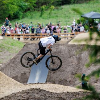 ( Bild: Daniel Karmann / BaySF ) Eröffnung des Bikeparks Schmausenbuck