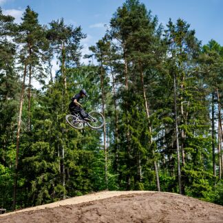 ( Bild: Daniel Karmann / BaySF ) Eröffnung des Bikeparks Schmausenbuck