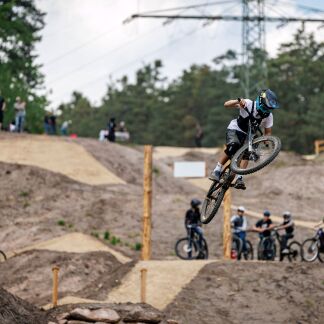 ( Bild: Daniel Karmann / BaySF ) Eröffnung des Bikeparks Schmausenbuck