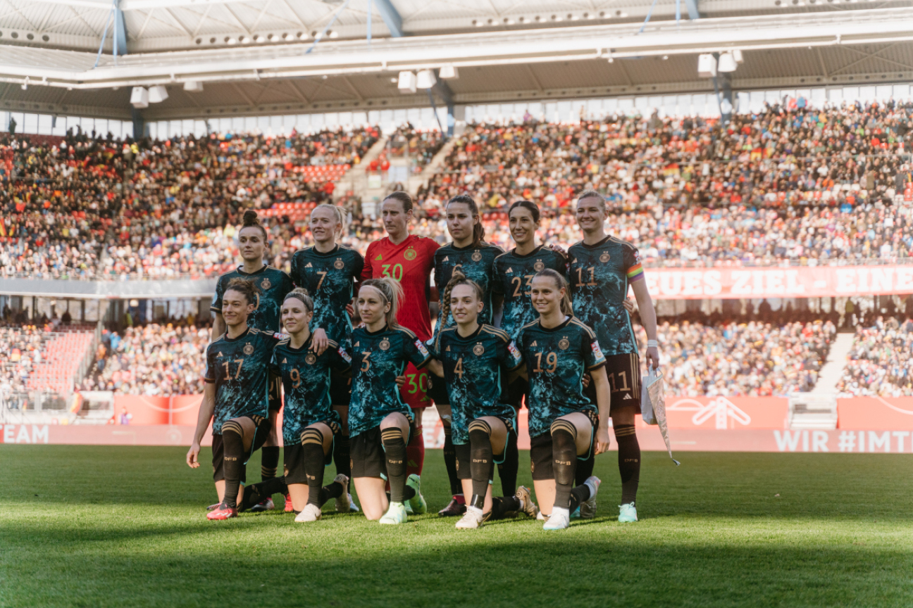 Bild © Sofieke van Bilsen/DFB DFB Frauen-Nationalmannschaft , German Womens National Team, Deutschland, Germany, Laenderspiel gegen Brasilien im Max-Morlock-Stadion in Nuernberg, Bayern, GERBRA, Nuernberg, Deutschland, 11.04.2023, Foto: Sofieke van Bilsen/DFB, Bild © Sofieke van Bilsen/DFB