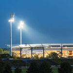 Das Max-Morlock-Stadion mit eingeschaltetem Flutlicht