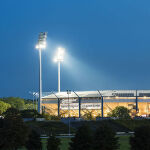 Das Max-Morlock-Stadion mit eingeschaltetem Flutlicht