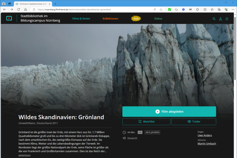 Im Hintergrund vom Bild sind Eis·berge. Links im Vordergrund vom Bild steht der Film·titel: Wildes Skandinavien: Grönland. Darunter steht die Film·beschreibung. Rechts neben dem Film·titel steht in einem blauen Feld: Film abspielen.