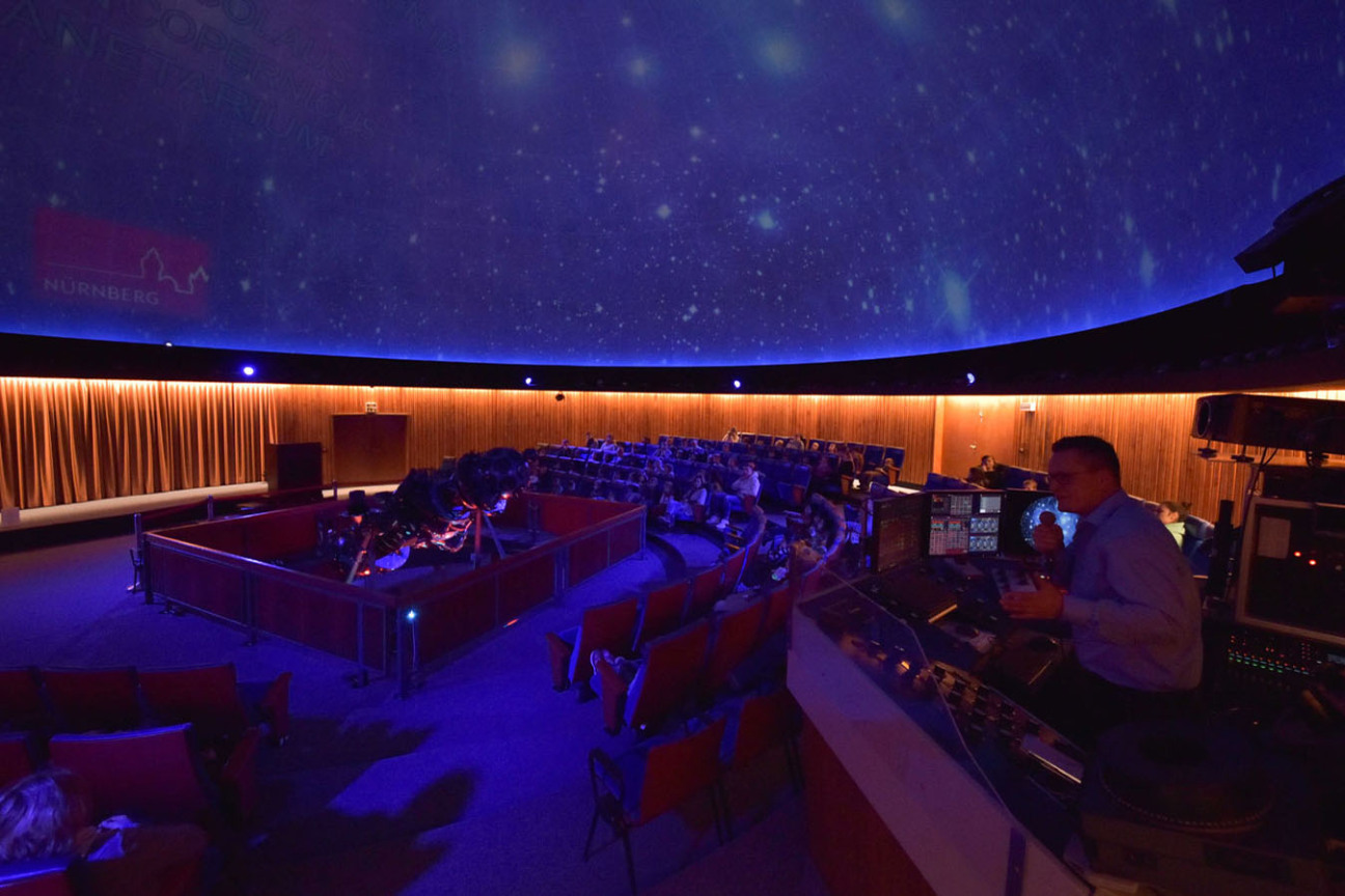 Ein Tag im Planetarium, Bild © Christine Dierenbach / Stadt Nürnberg