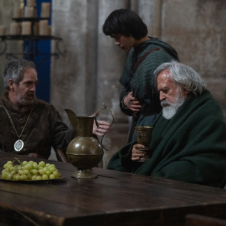 Tom Hollander, Sky Yang und Stanley Townsend (v.l.n.r.) im Gespräch in der Sebalduskirche
