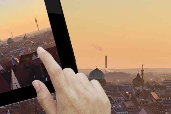 Stadtansicht mit Tablet