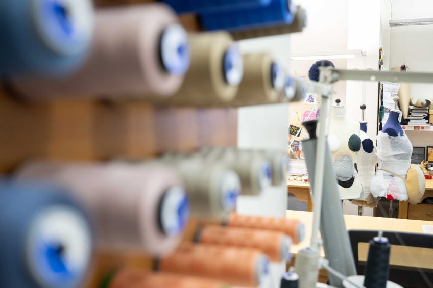 Gunther Bickel Damenmaßschneider im Theater Nürnberg, Bild © Christine Dierenbach