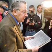 Bei der Eröffnung des Memoriums Nürnberger Prozesse 2010 berichtetete Arno Hamburger Medienvertretern