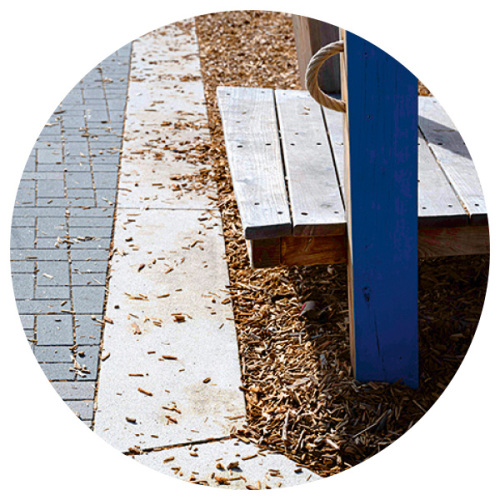 Die Anbindung der Spielstation auf dem inklusiven Spielplatz in der Annette-Kolb-Anlage. © Christine Dierenbach / Stadt Nürnberg