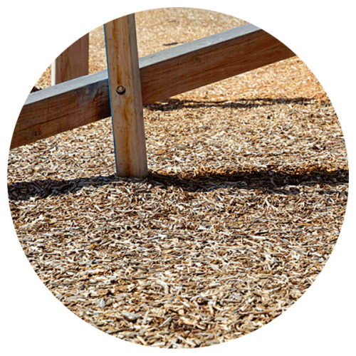 Spezielle Holzhäcksel für inklusiven Spielplatz © Christine Dierenbach / Stadt Nürnberg