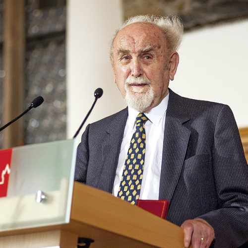 © Christine Dierenbach Bruno Schnell bei seiner Dankesrede im Historischen Rathaussaal. © Christine Dierenbach