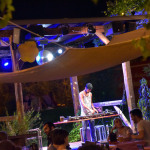 Im Biergarten des Z-Baus legen DJs regelmäßig auf und sorgen für eine entspannte Atmosphäre beim Feierabendbier.