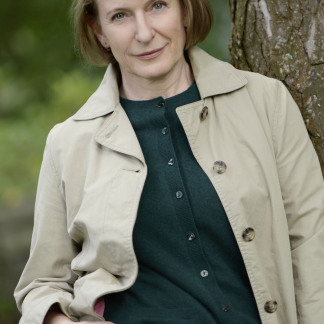 Zusammen mit ihrem Kollegen Voss löst Hauptkommissarin Paula Ringelhahn (Dagmar Manzel) Mordfälle in ganz Franken. 