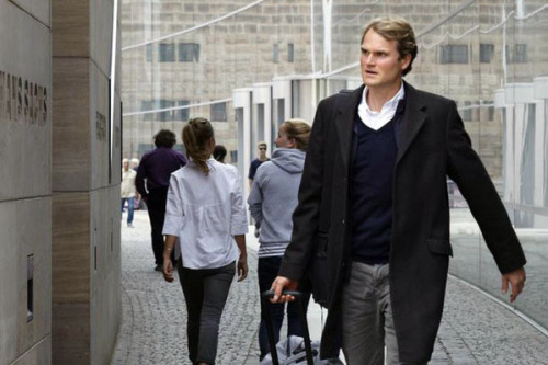 Hauptkommissar Felix Voss (Fabian Hinrichs) kommt in Nürnberg an. © Olaf Tiedje / BR