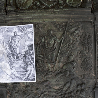 Albrecht Dürers Große Passion, ein 1511 gedrucktes Werk mit zwölf Holzschnitten, nahm der Gestalter dieses Epitaphs 1547 als Vorlage.