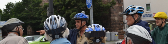 Teilnehmerinnen und Teilnehmer am 1. Fahrrad-Sicherheitstraining