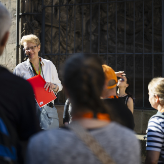Wie kommen die Kufürsten auf die Frauenkirche?