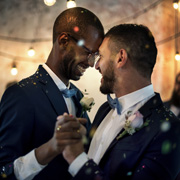 Hochzeitstanz gleichgeschlechtliches Ehepaar